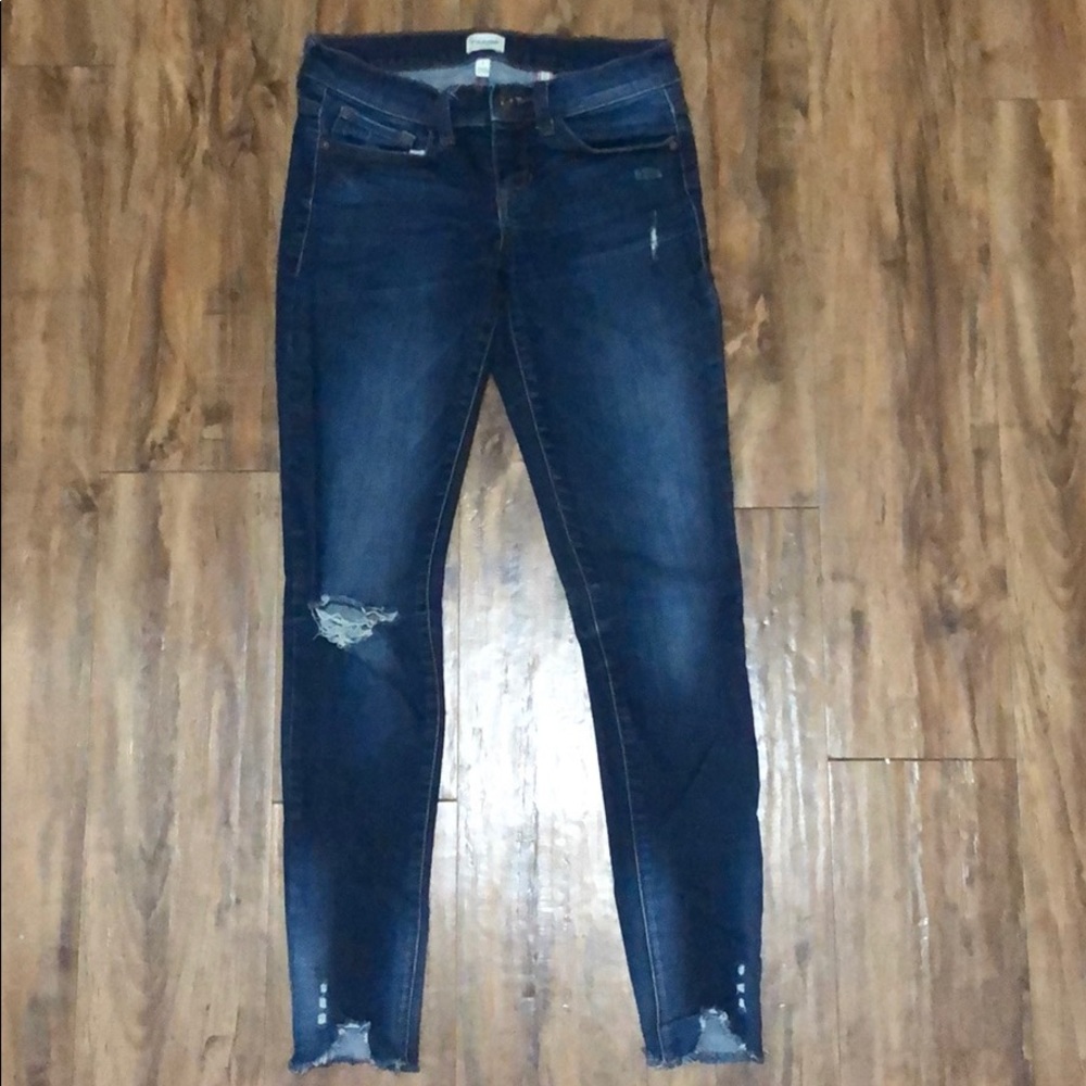 Sneak Peak jeans